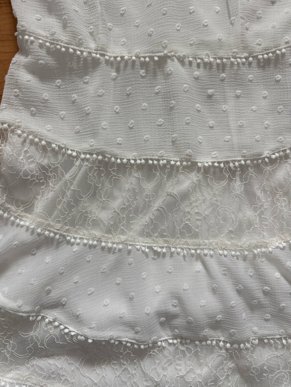 Gianni Bini White Swiss Dot Lace Tiered Long-Sleeve Dress new with tags - Picture 4 of 11